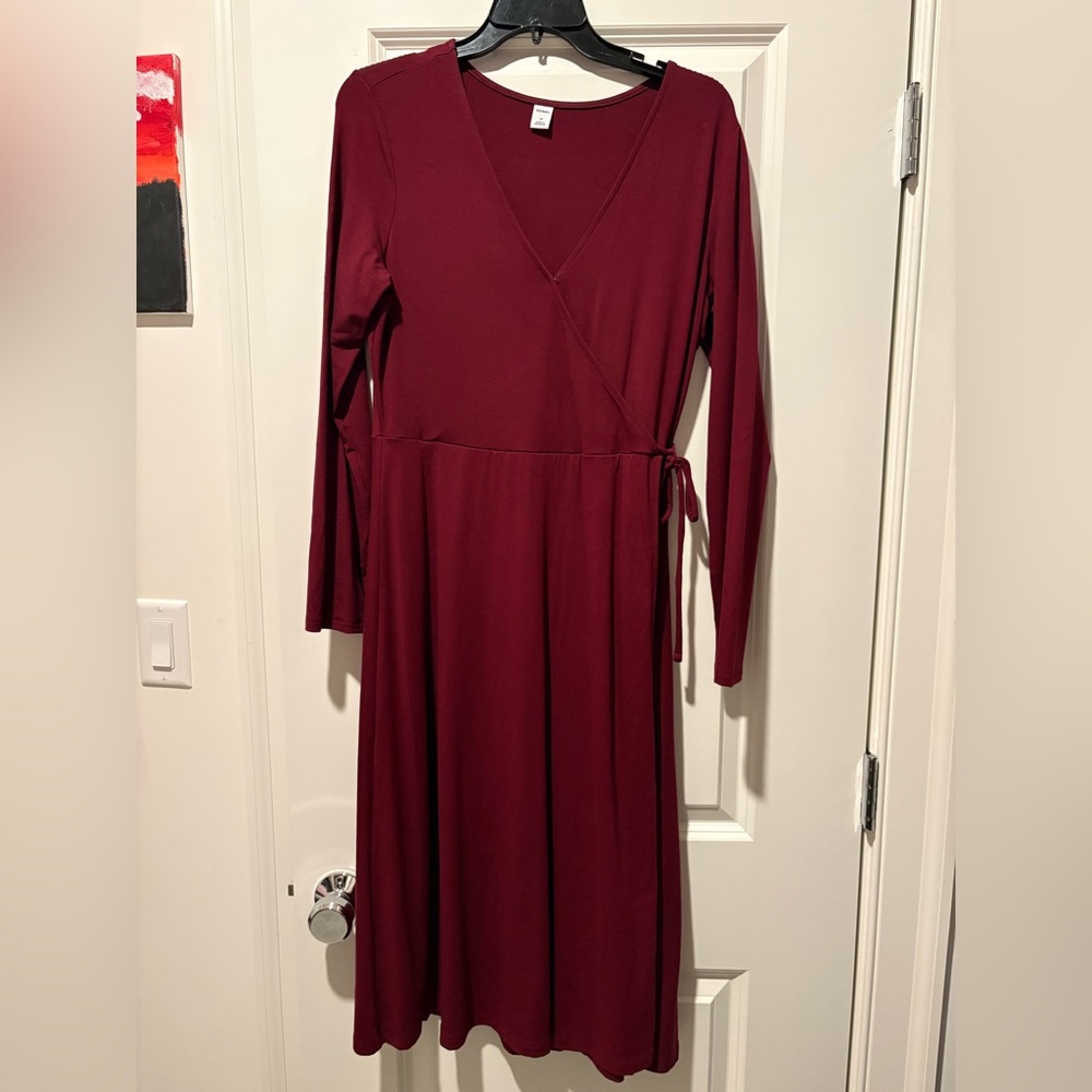 Old Navy Burgundy Long Sleeve Jersey Wrap Dress EUC Size Medium
